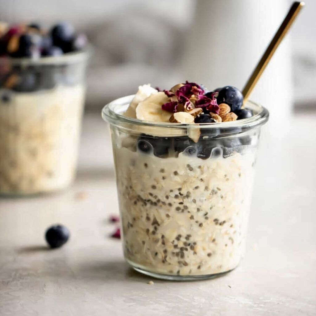 Back to School Hemp Protein Breakfast Ideas Overnight Oats with hemp seeds and superseed protein bar mix by better option foods